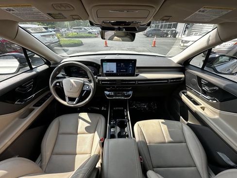 Certified 2024 Lincoln Corsair AWD w/ Equipment Group 101A image 16