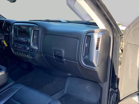 Used 2017 Chevrolet Silverado 1500 LTZ Z71 w/ LTZ Plus Package AWD/4WD image 18