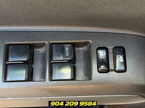 Used 2012 Scion xB FWD image 13