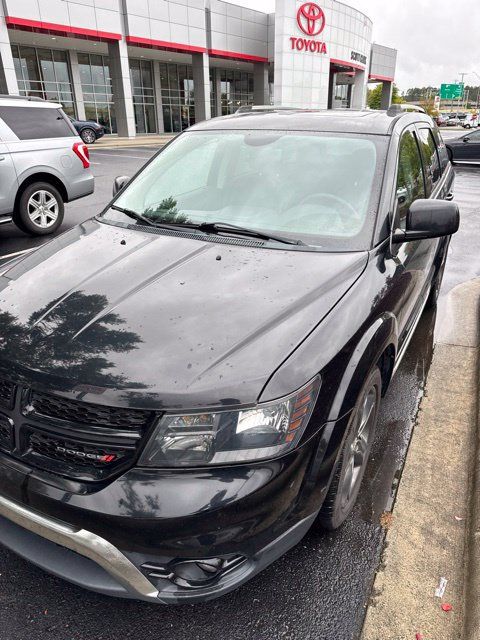 Used 2015 Dodge Journey Crossroad w/ Flexible Seating Group FWD image 2