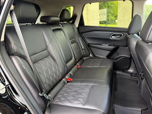Used 2024 Nissan Rogue Platinum w/ Platinum Premium Package AWD/4WD image 20