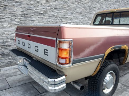 Used 1993 Dodge D/W Truck 250 image 33