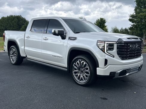 Used 2024 GMC Sierra 1500 Denali Ultimate AWD/4WD image 2