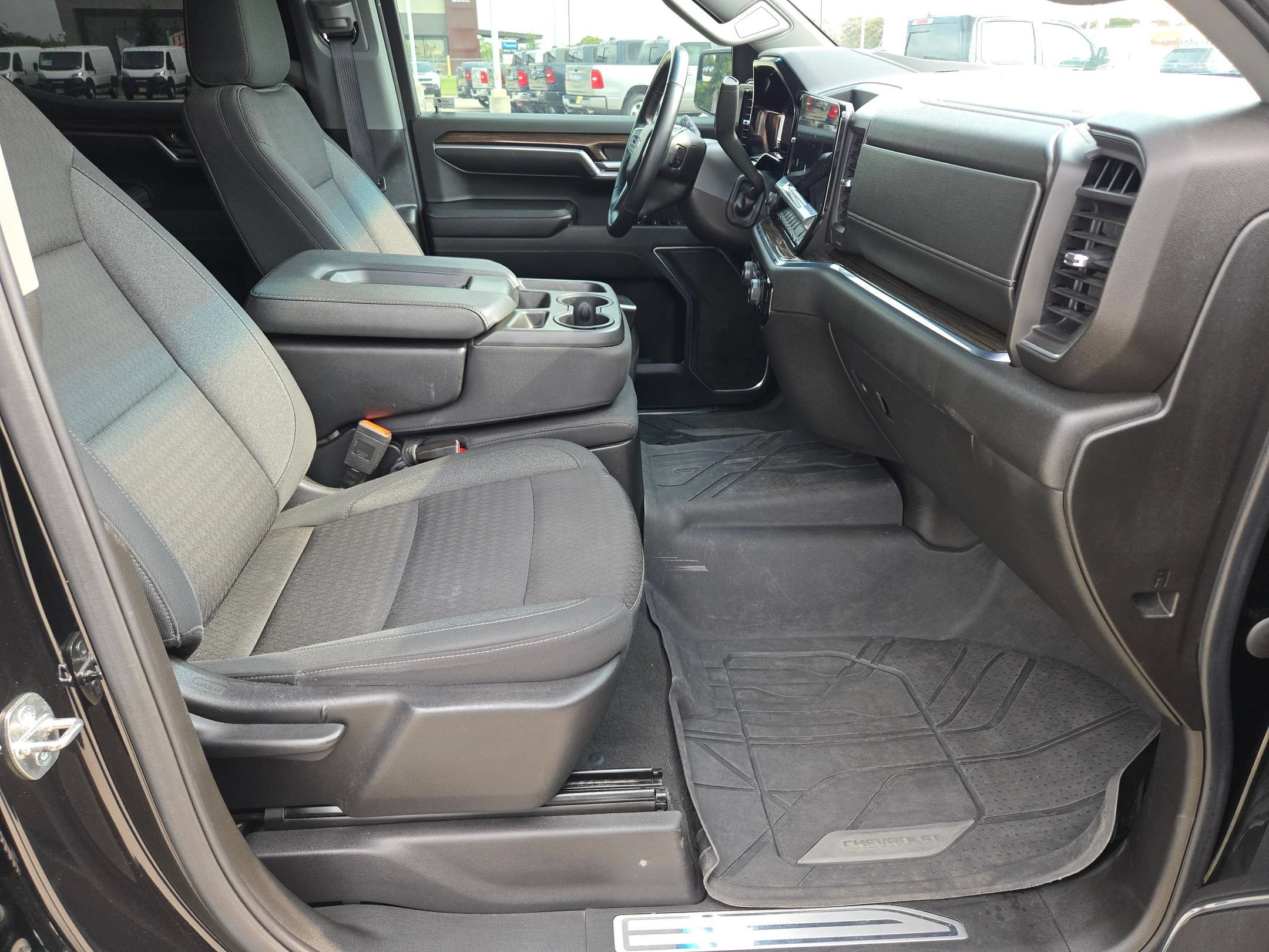 Used 2024 Chevrolet Silverado 1500 RST AWD/4WD image 26