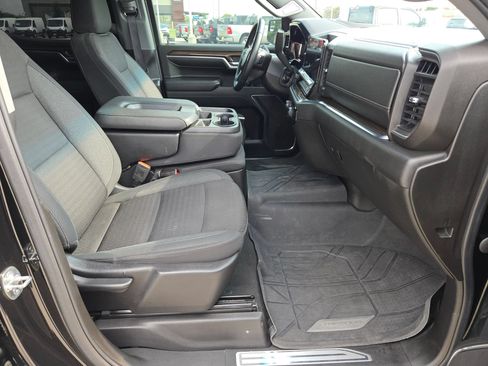 Used 2024 Chevrolet Silverado 1500 RST AWD/4WD image 26