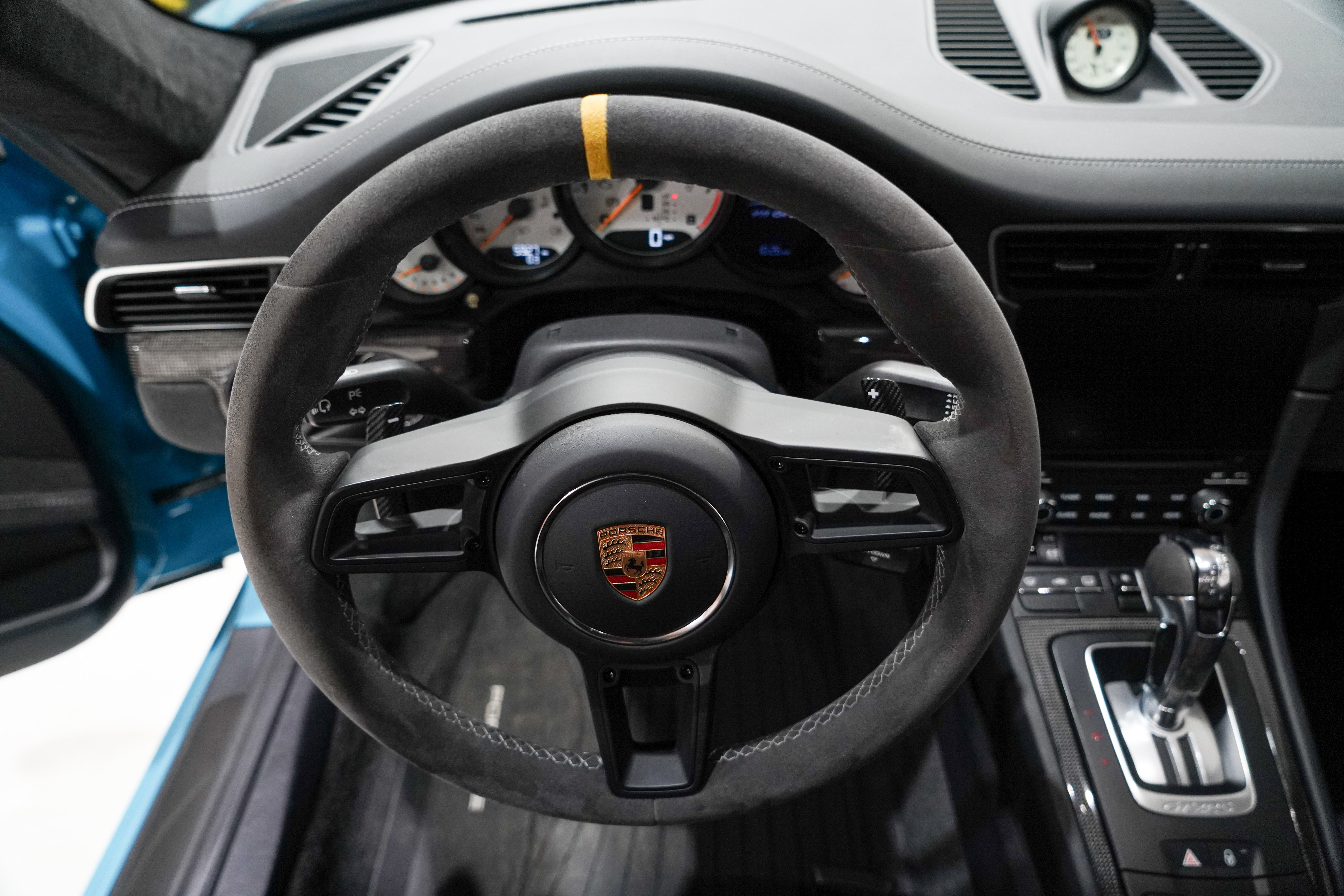 Used 2018 Porsche 911 GT2 RS RWD image 10