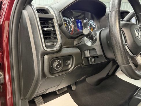 Used 2021 RAM 2500 Big Horn image 25