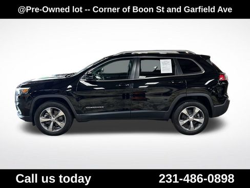 Used 2020 Jeep Cherokee Limited AWD/4WD image 2
