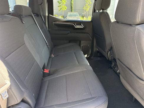 Used 2025 Chevrolet Silverado 1500 LT image 23