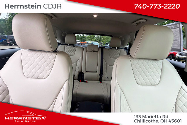 Used 2023 Ford Edge Titanium AWD/4WD image 31