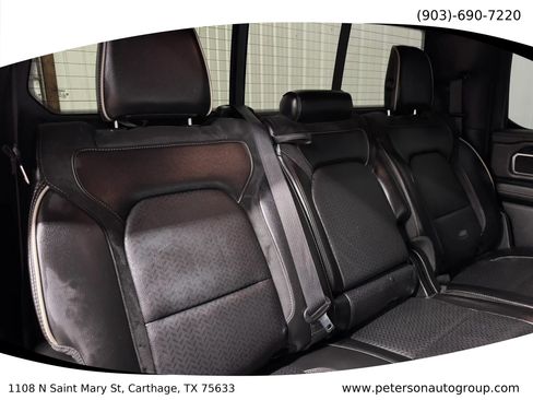 Used 2019 RAM 1500 Laramie AWD/4WD image 16