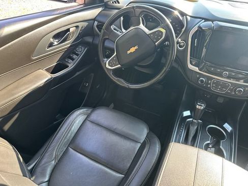 Used 2020 Chevrolet Traverse Premier w/ Redline Edition AWD/4WD image 23