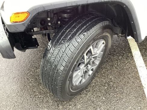 Certified 2025 Jeep Wrangler Unlimited Sahara AWD/4WD image 16