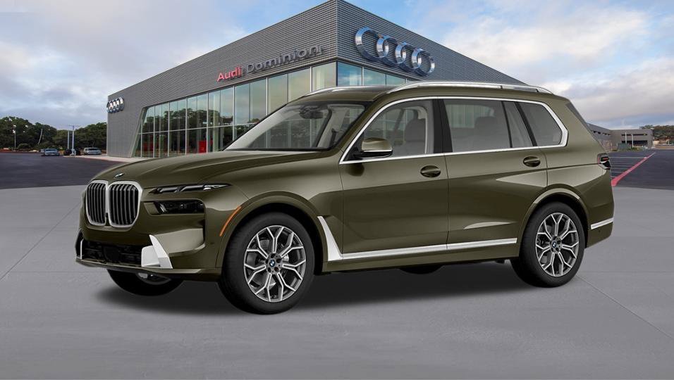 Used 2025 BMW X7 xDrive40i w/ M Sport Package AWD/4WD image 1