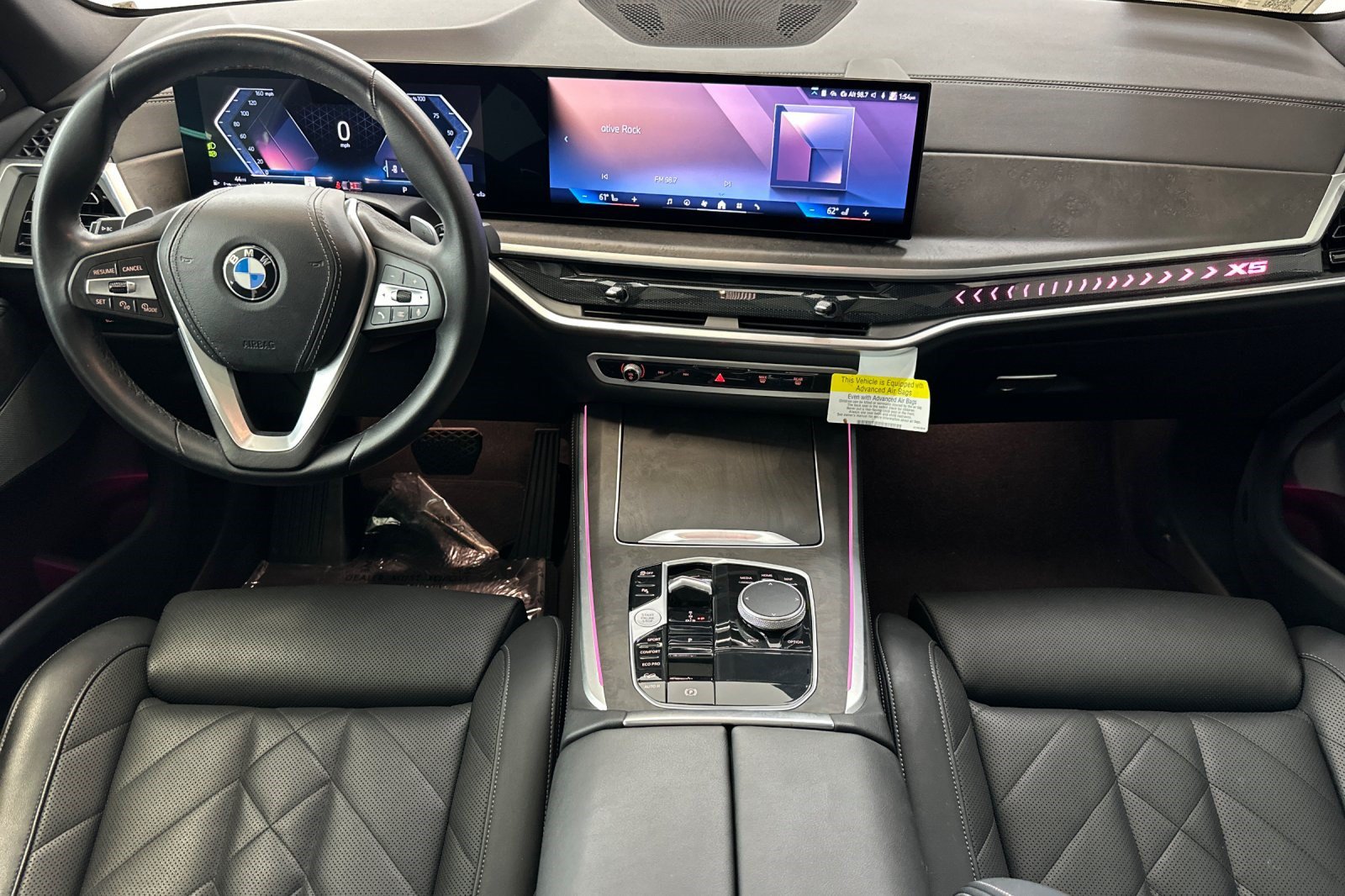 Used 2025 BMW X5 xDrive40i w/ Parking Assistance Package AWD/4WD image 16