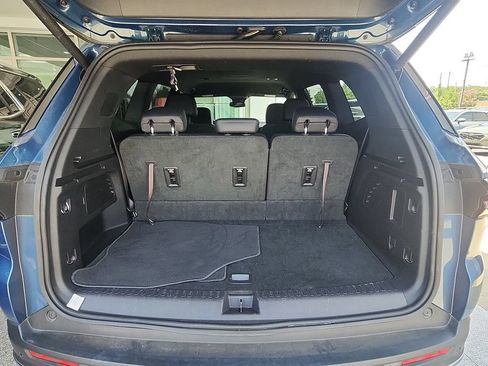 Certified 2025 Buick Enclave Preferred FWD image 26