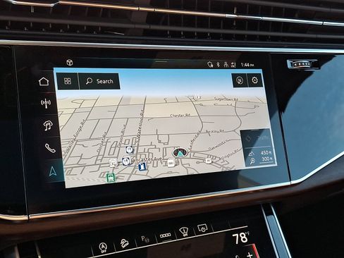 Used 2025 Audi Q8 Prestige w/ Prestige Package image 18