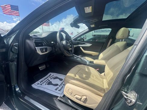 Used 2017 Audi A4 2.0T Premium FWD image 9