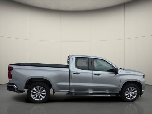 Used 2022 Chevrolet Silverado 1500 Custom image 10