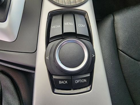 Used 2018 BMW 320i Sedan w/ Convenience Package image 46