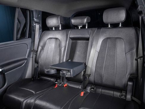 New 2025 Mercedes-Benz GLB 250 image 30