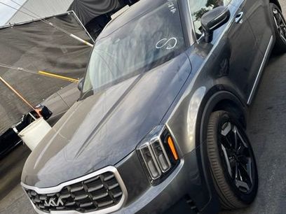 Used 2024 Kia Telluride S w/ S Sunroof Package