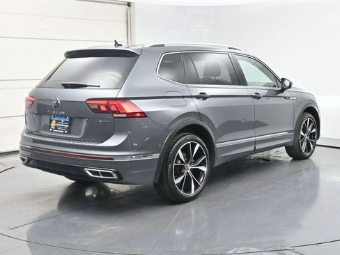 Certified 2024 Volkswagen Tiguan SEL R-Line AWD/4WD image 27