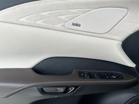 Certified 2025 Lexus RX 350 AWD w/ Convenience Package image 12