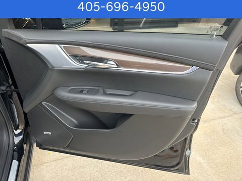 Used 2025 Cadillac XT6 Sport w/ Platinum Package image 26