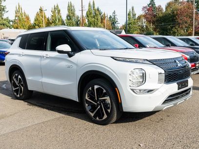 New 2025 Mitsubishi Outlander SEL
