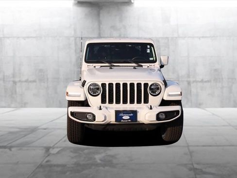 Used 2021 Jeep Gladiator Overland AWD/4WD image 4