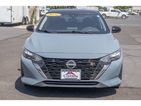 Used 2024 Nissan Sentra SR FWD image 8