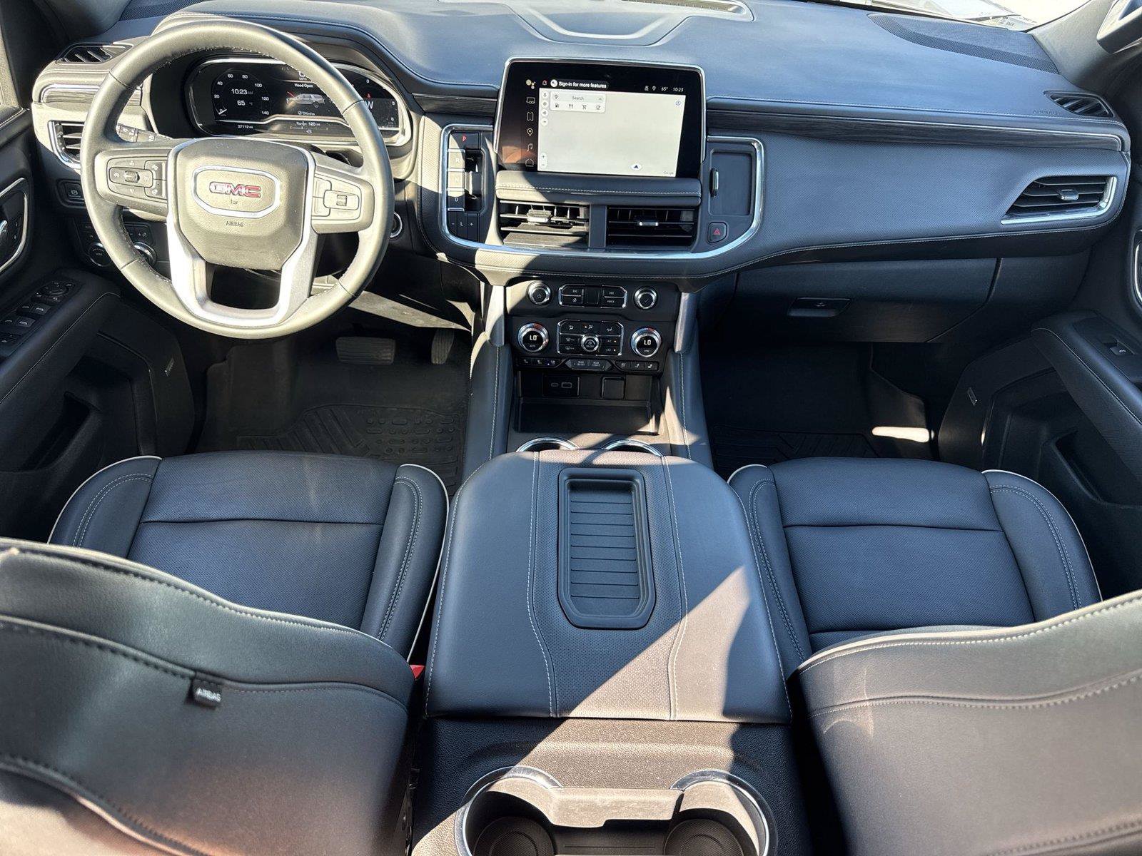 Used 2023 GMC Yukon SLT w/ SLT Luxury Package AWD/4WD image 26