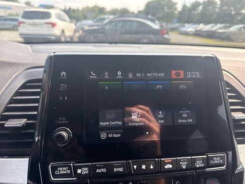 Used 2023 Honda Odyssey EX-L image 12