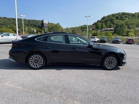 Used 2024 Hyundai Sonata Limited image 12