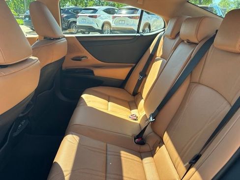 Certified 2024 Lexus ES 350 w/ Technology Package FWD image 35