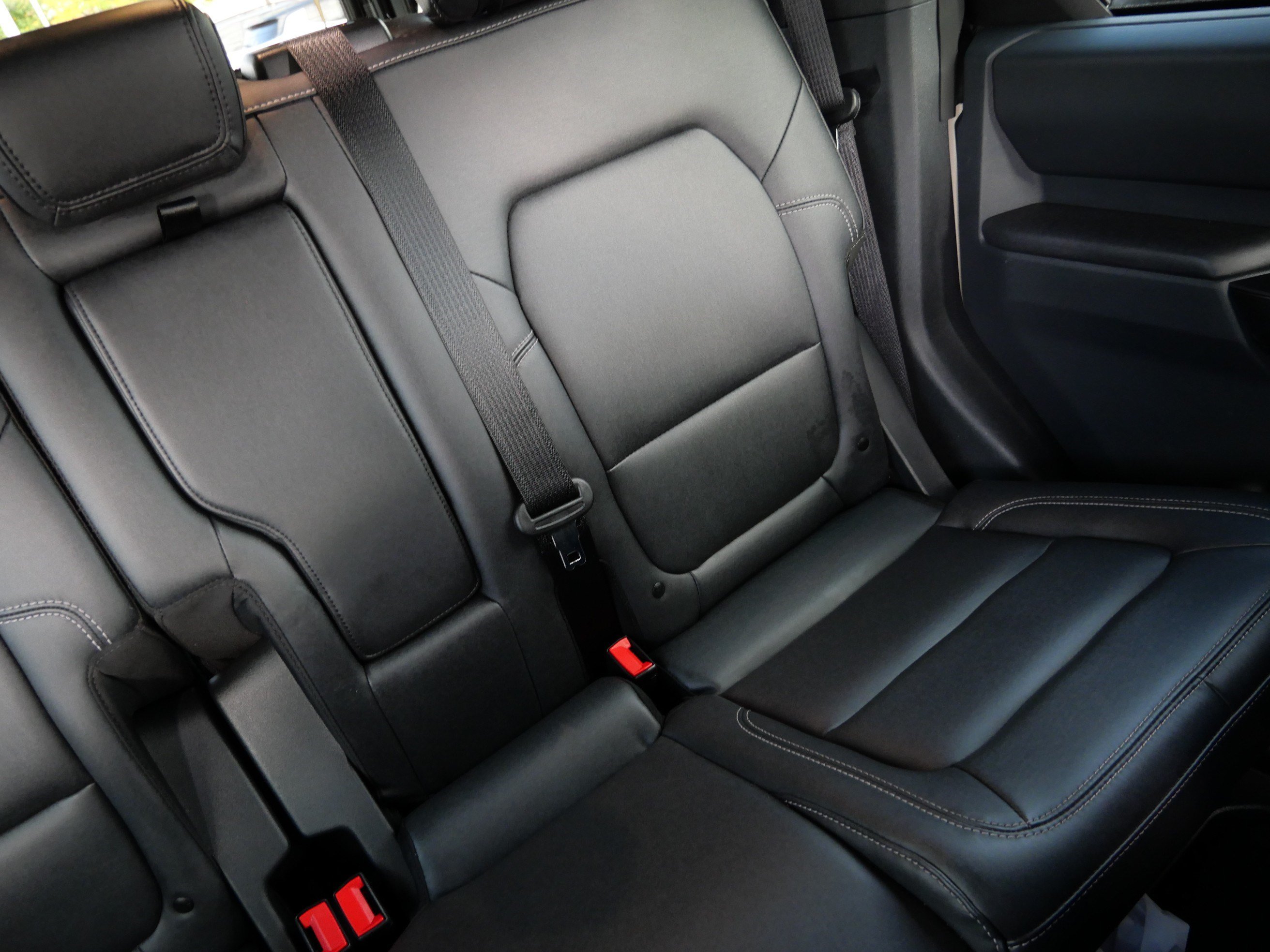 Used 2025 Ford Bronco Big Bend w/ Black Diamond Package AWD/4WD image 14