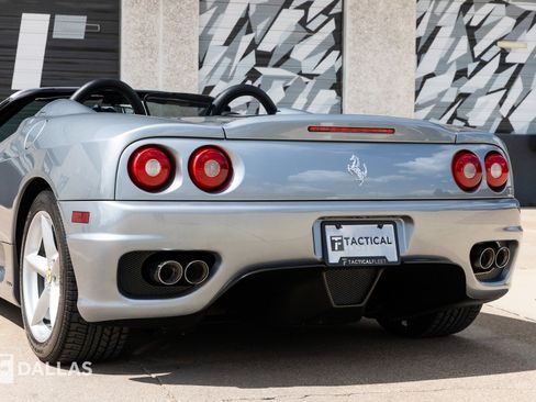 Used 2005 Ferrari 360 Spider image 13