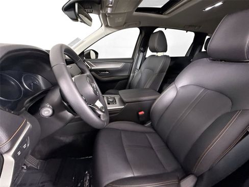 Used 2026 MAZDA CX-90 3.3 Turbo w/ Preferred Package image 14