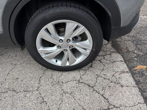 Used 2025 Buick Encore GX Preferred FWD image 25