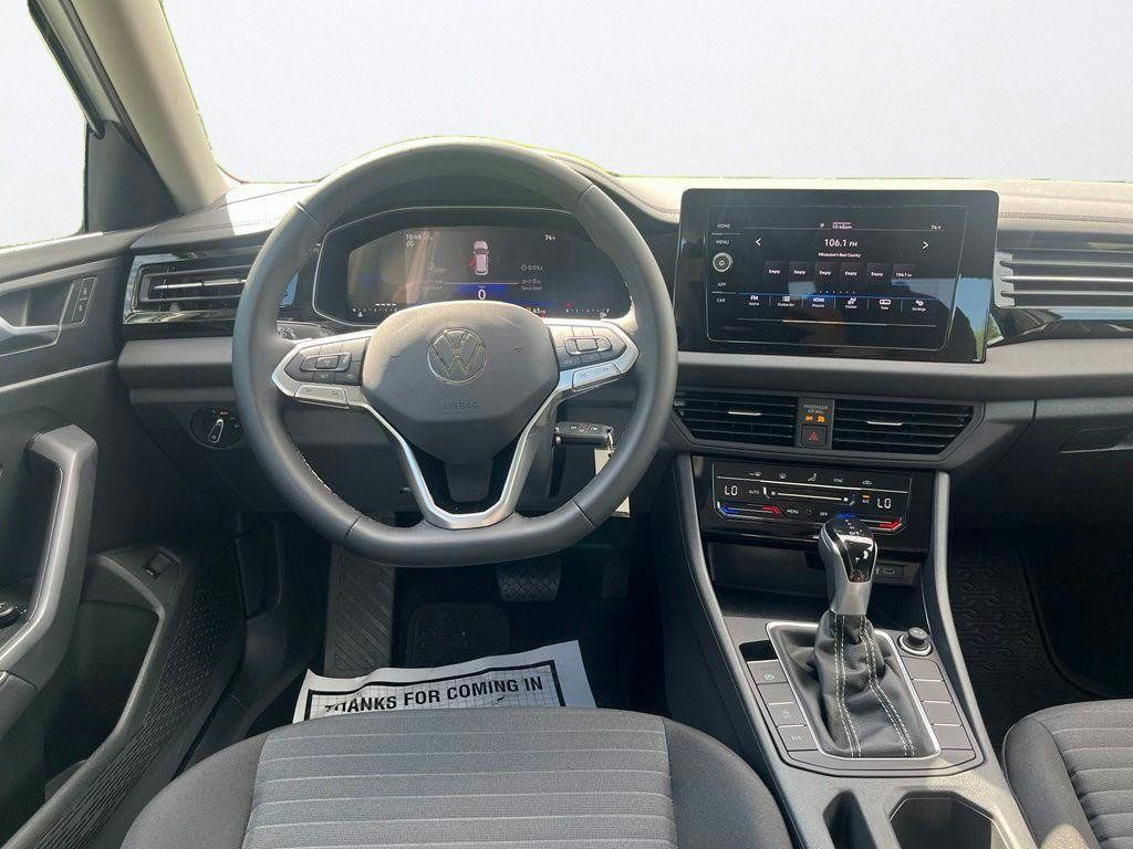 Certified 2025 Volkswagen Jetta S FWD image 21