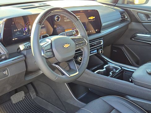 New 2026 Chevrolet Traverse High Country image 12