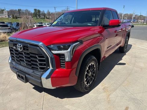 Used 2022 Toyota Tundra SR5 w/ TRD Off-Road Package image 3