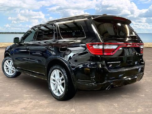 Used 2023 Dodge Durango GT image 4