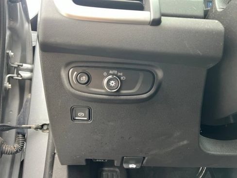 Used 2024 GMC Terrain SLE w/ Driver Convenience Package AWD/4WD image 18