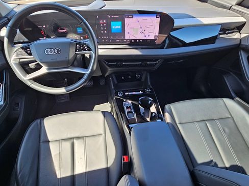 Used 2025 Audi Q6 e-tron Premium Plus w/ Premium Plus AWD/4WD image 23