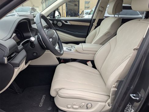 Used 2023 Genesis GV80 2.5T w/ Prestige Package image 18
