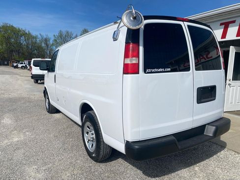 Used 2011 Chevrolet Express 1500 image 6