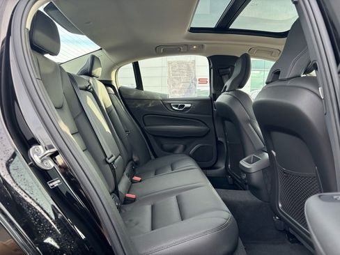 Certified 2025 Volvo S60 B5 Plus AWD/4WD image 20