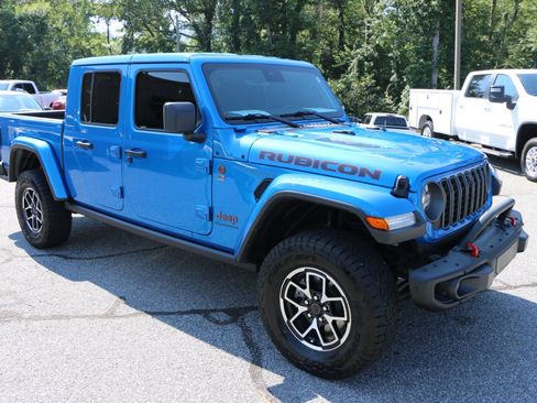 Used 2025 Jeep Gladiator Rubicon AWD/4WD image 10